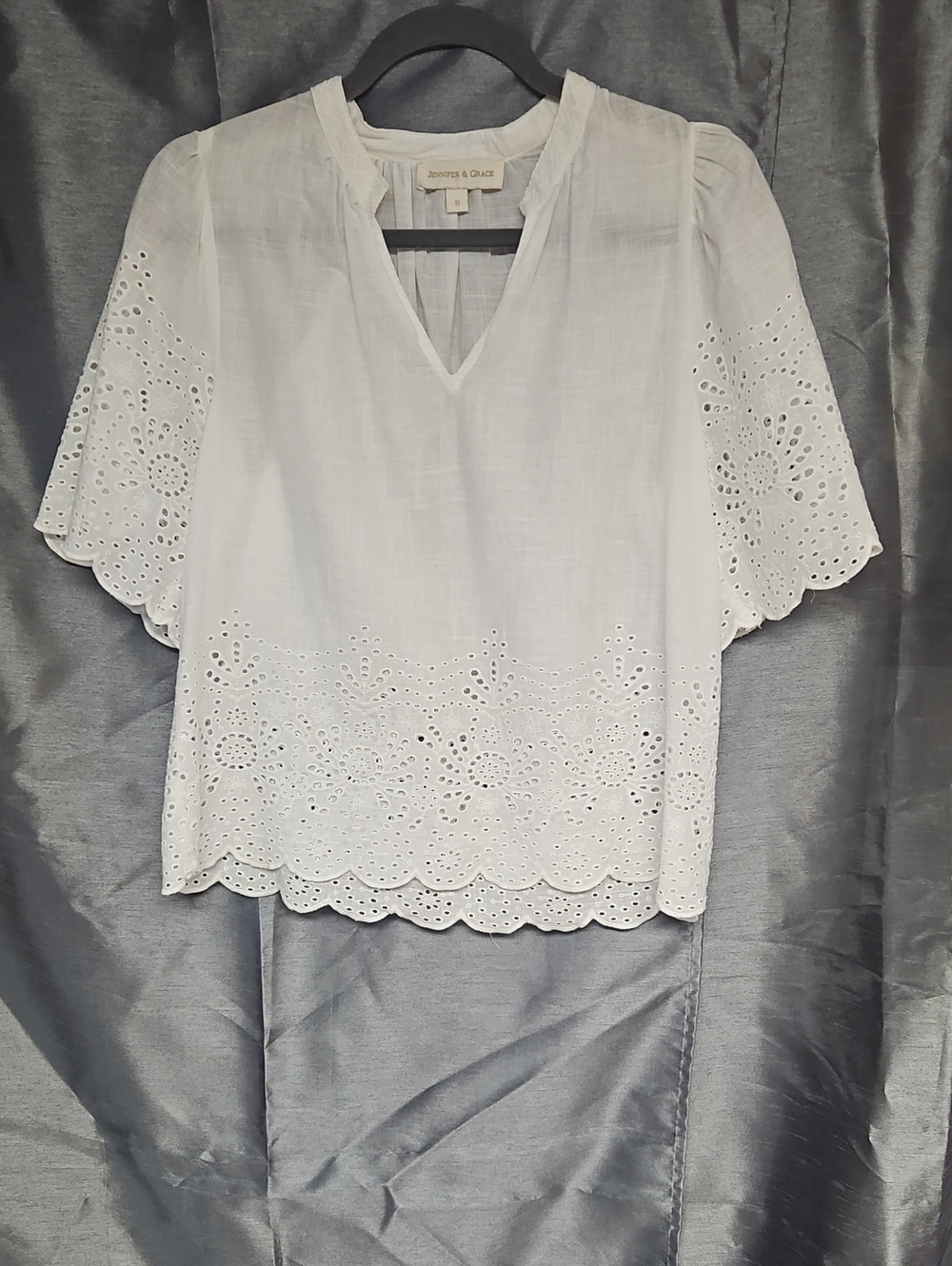 Joie & Grace White Eyelet V-Neck Blouse